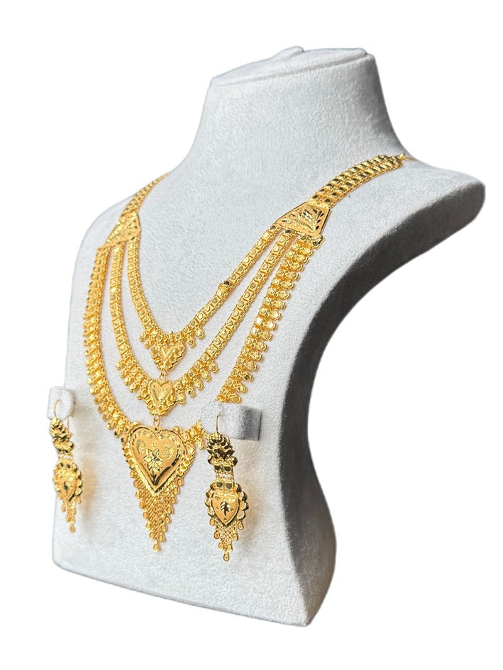 22K Gold Necklace & Earrings 31.07g
