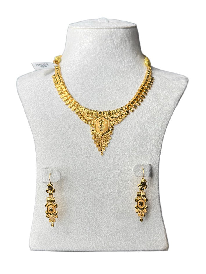 22K Gold Necklace & Earrings 12.34g