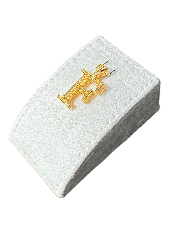 21K Gold Pendant 2.35g