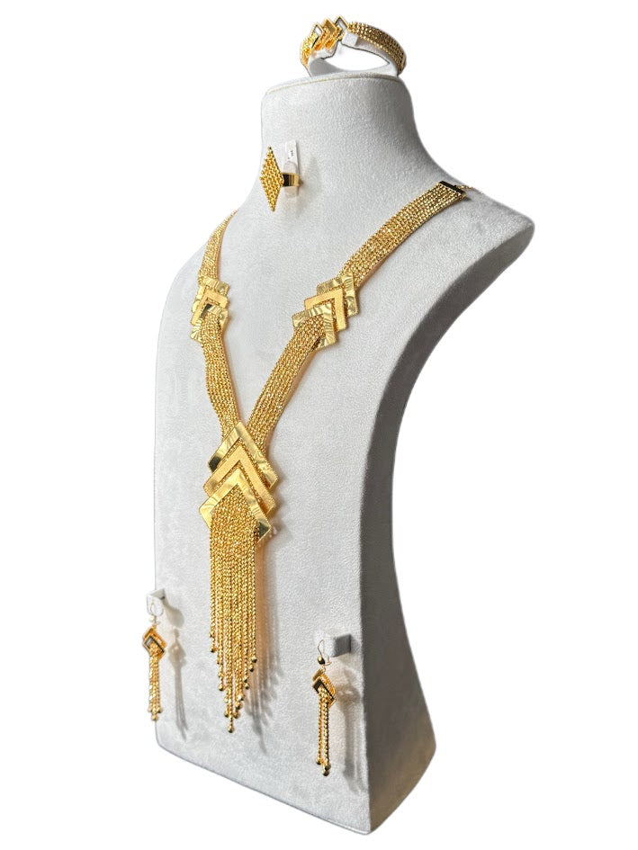 21K Gold Necklace & Ring & Earrings 177.03g