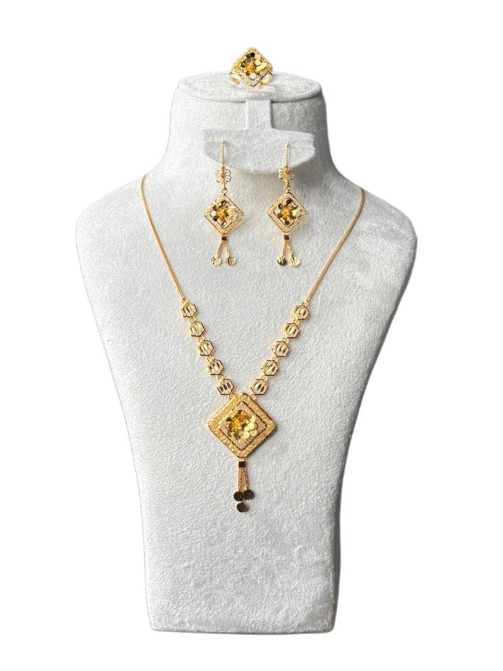 22K Gold Necklace & Ring & Earrings 16.84g