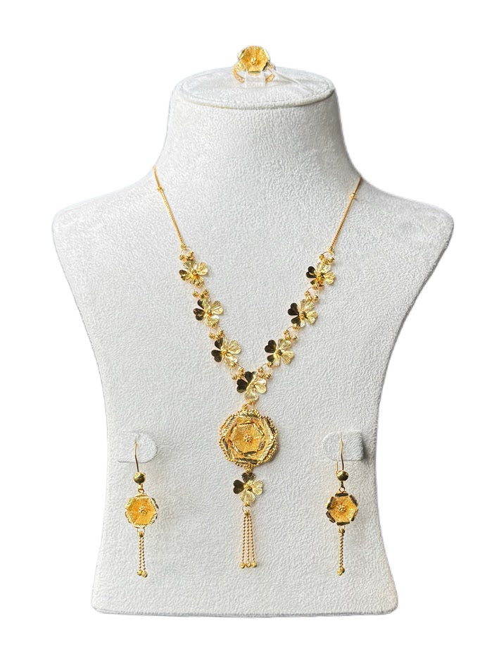 22K Gold Necklace & Ring & Earrings 20.92g
