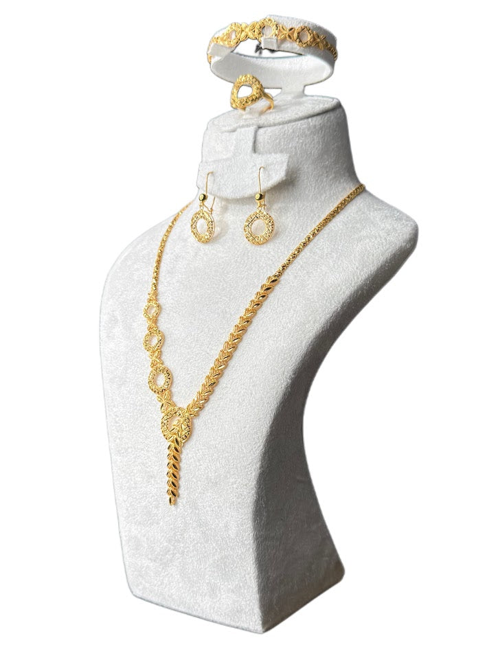 22K Gold Necklace & Ring & Earrings, Bracelet  30.79g