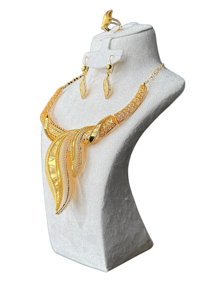 22K Gold Necklace & Ring & Earrings 54.54g