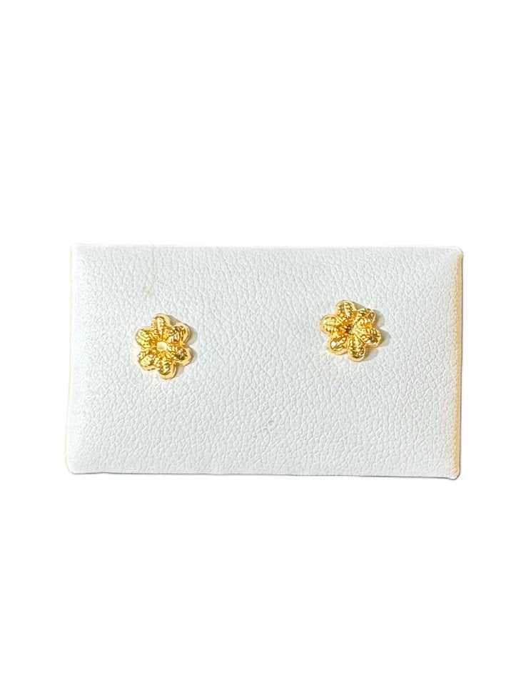 22K Gold Earrings 0.3g