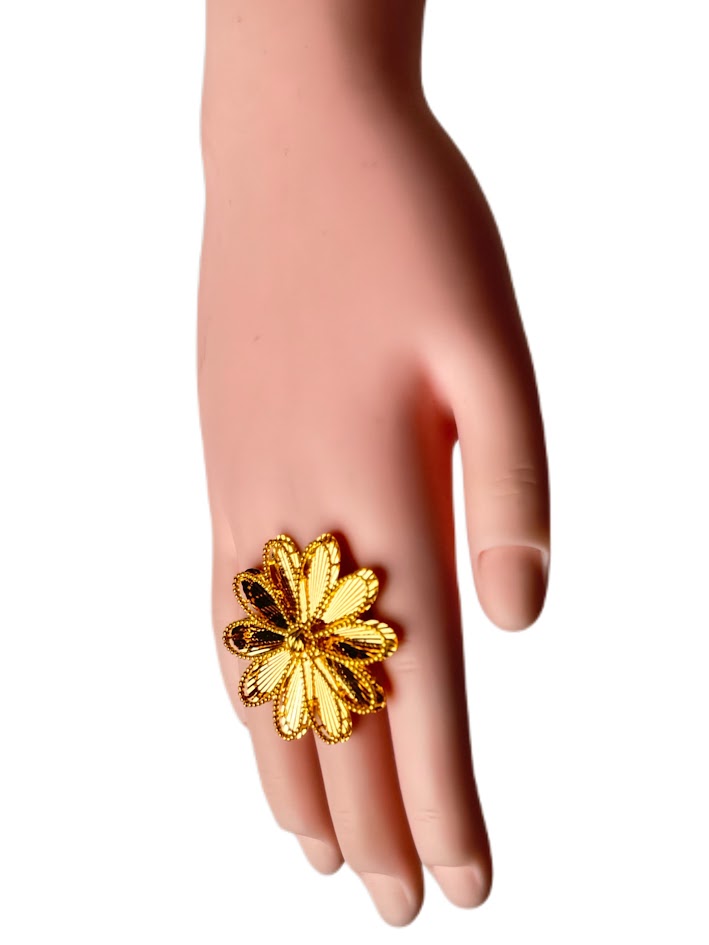 22K Gold Ring 11.21g