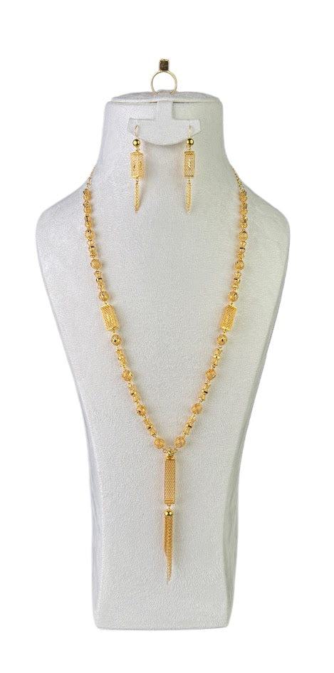 22K Gold Necklace & Ring & Earrings 30.79g