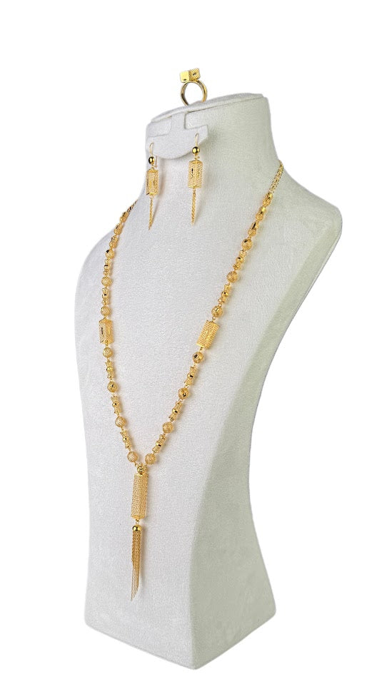 22K Gold Necklace & Ring & Earrings 30.79g