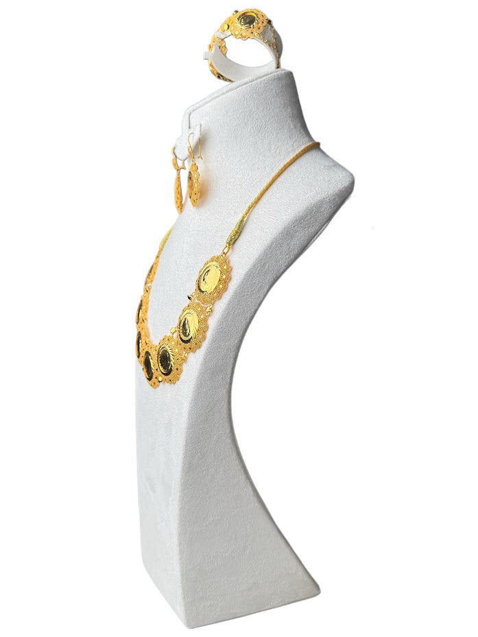 22K Gold Necklace & Bracelet & Earrings 88.67g