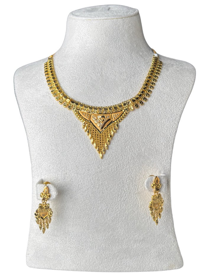 22K Gold Necklace & Ring & Earrings 14.09g