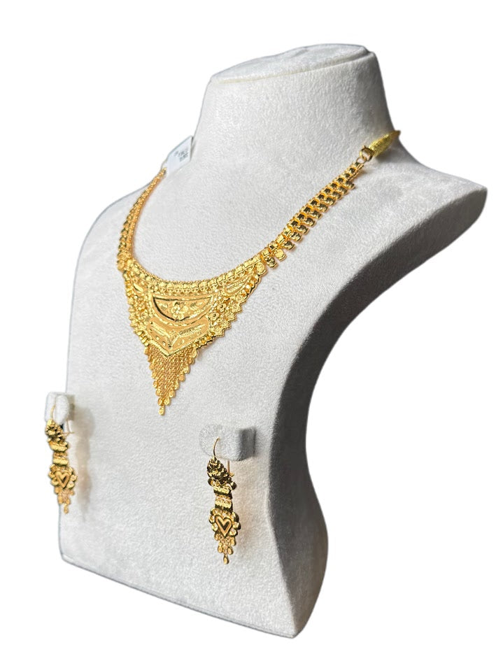 22K Gold Necklace & Ring & Earrings 17.7g