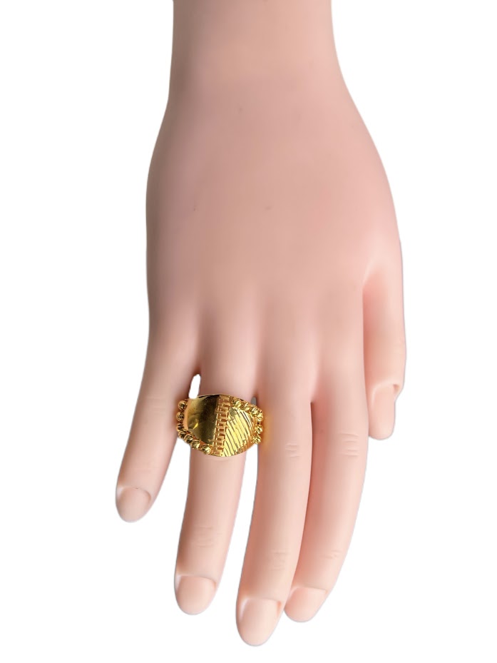 22K Gold Ring 3.94g