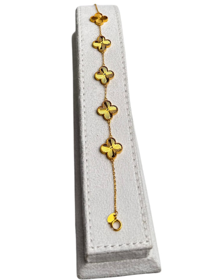 21K Gold Bracelet 8.4g