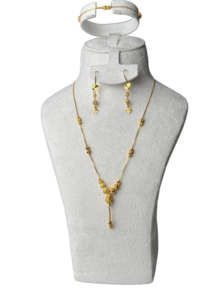 22K Gold Necklace & Earrings 18.08g