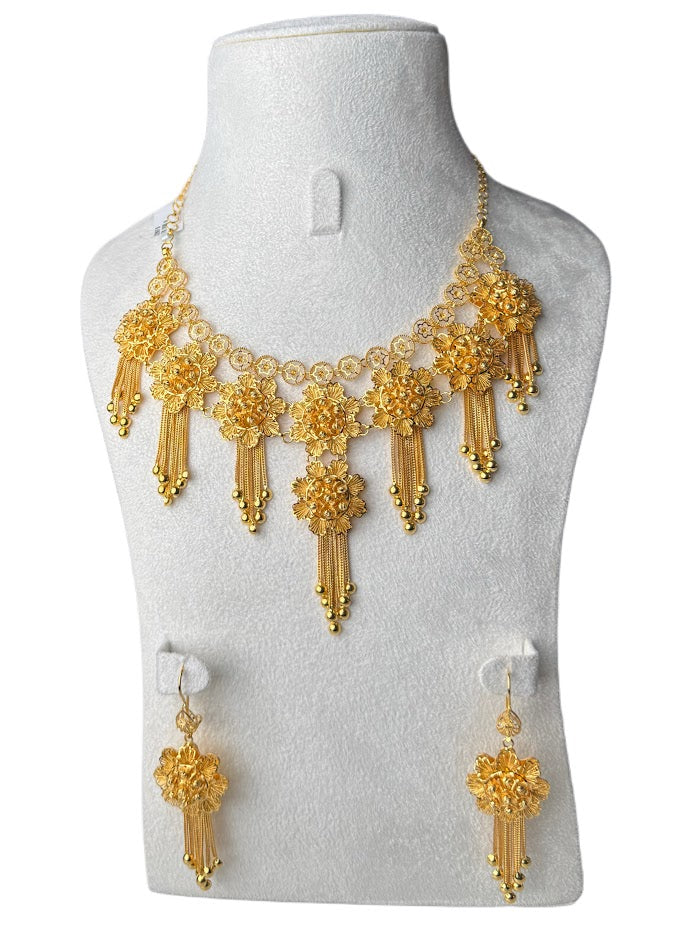 22K Gold Necklace & Earrings 76.93g