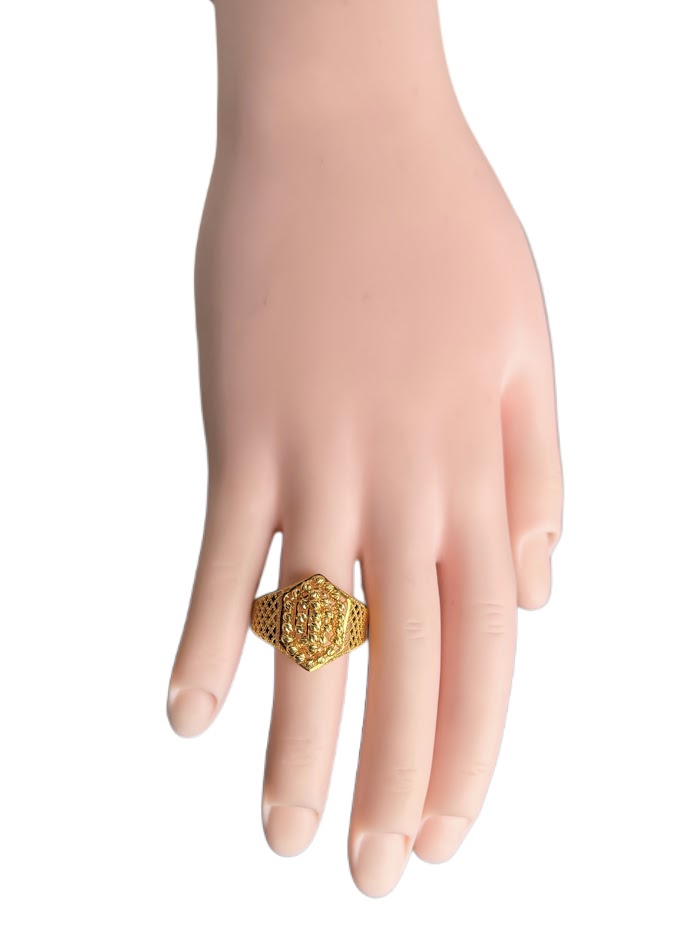 22K Gold Ring 4.14g