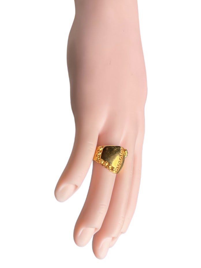 22K Gold Ring 3.94g