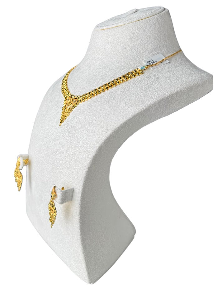 22K Gold Necklace & Ring & Earrings 10.56g