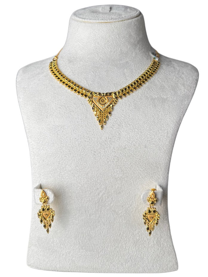 22K Gold Necklace & Ring & Earrings 10.56g