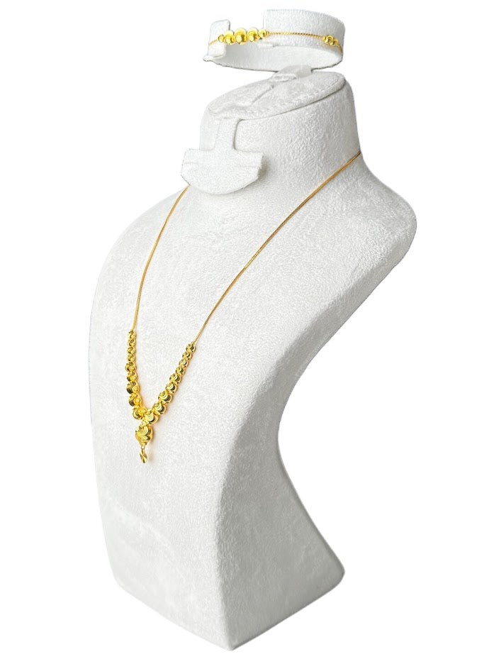 22K Gold Necklace & bracelet 15.38g