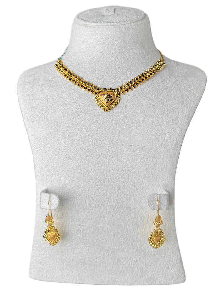 22K Gold Necklace & Earrings 8.44g