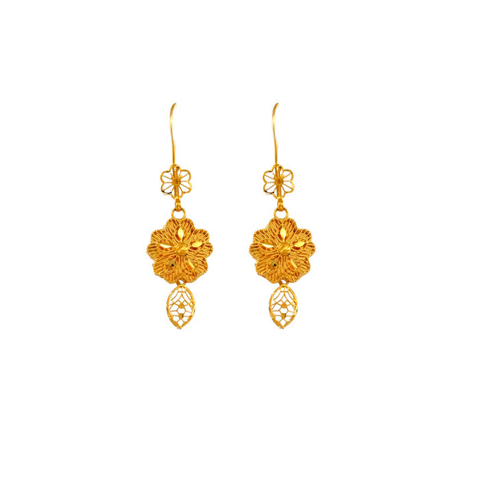 22K Gold Earrings 3.99g