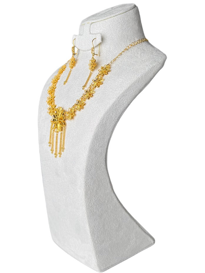 22K Gold Necklace & Earrings 33.24g