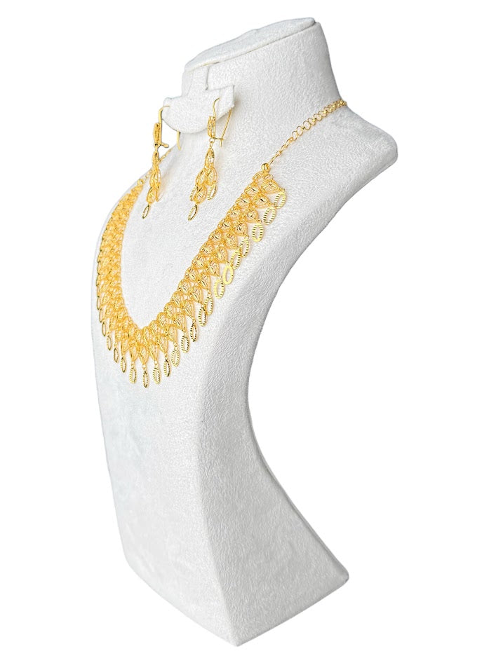 22K Gold Necklace & Earrings 31.58g